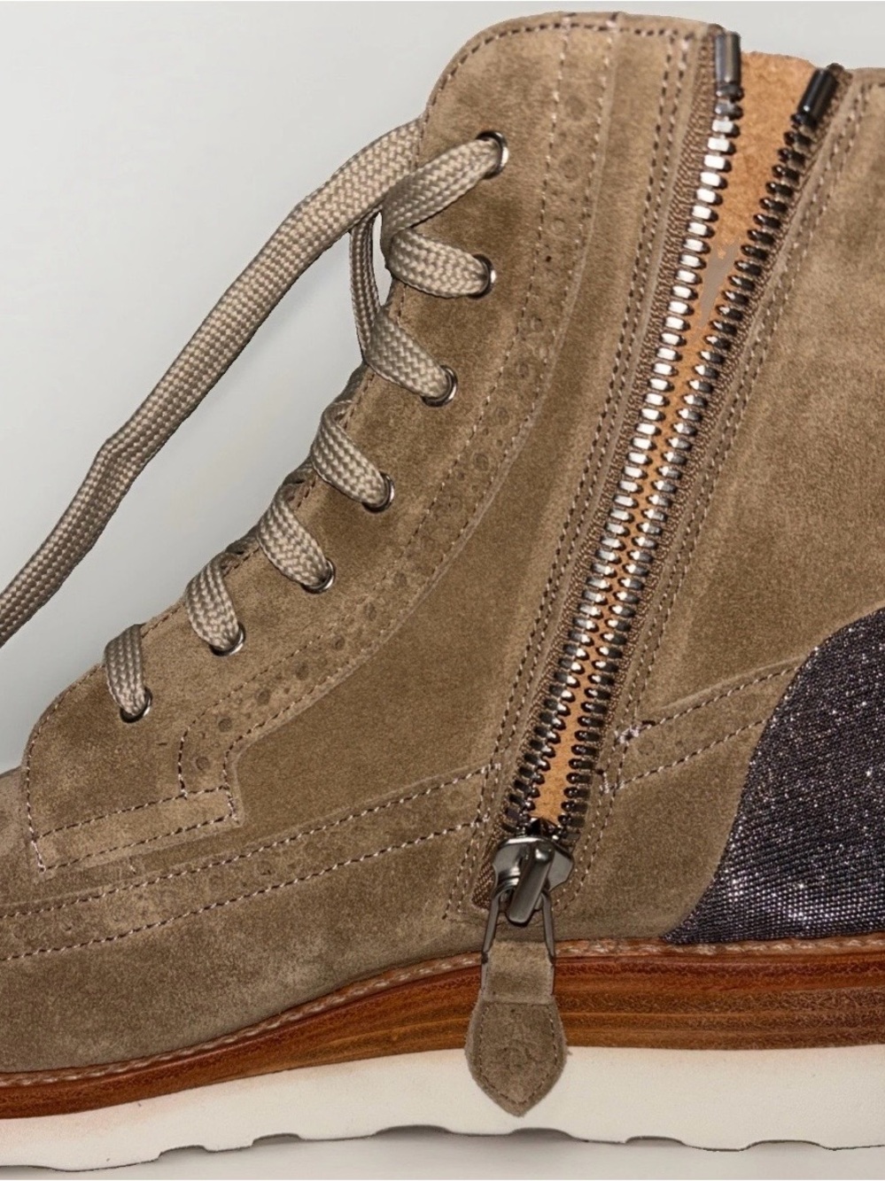 THE OFFICE OF ANGELA SCOTT Mr Harrison Tan Metalic Boot Sz 43 NWB - Picture 7 of 14
